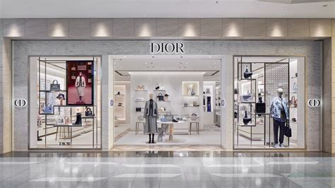 バンクーバー 空港 dior|Dior .